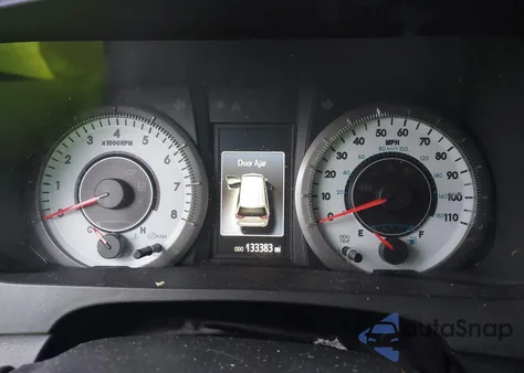 2015 Toyota Sienna Se 8 Passenger из США, поврежденный, VIN 5TDXK3DC1FS636687